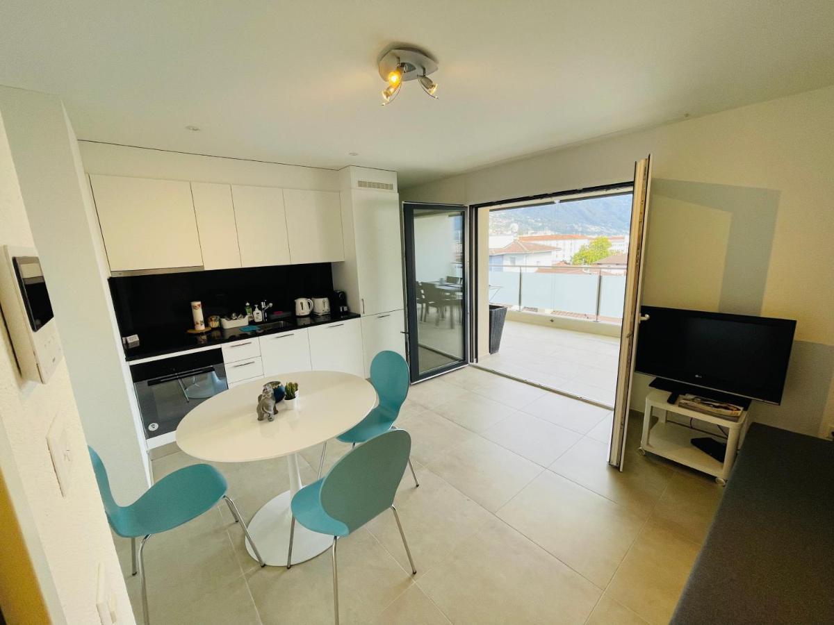 Central Apartment , Free Parking Locarno Buitenkant foto